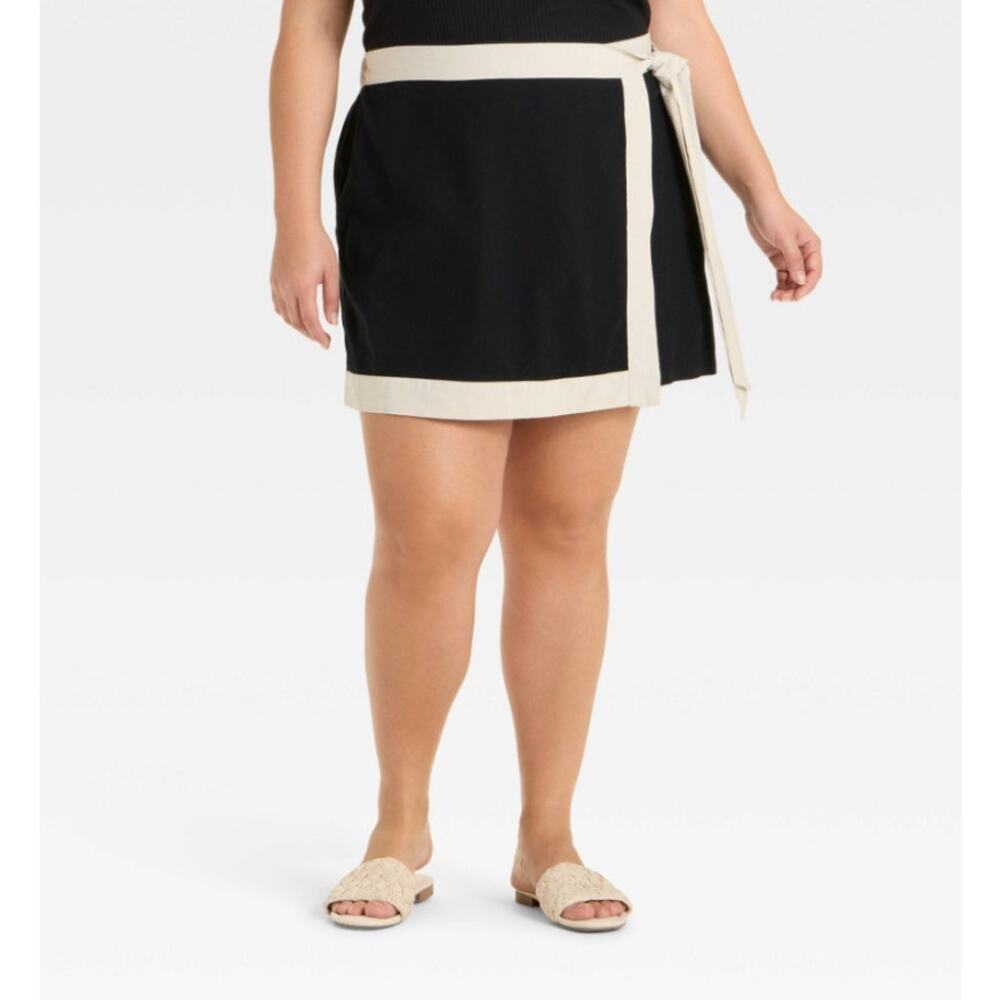 Women's Mini Wrap Skort - Ava & Viv™ Black 2X
